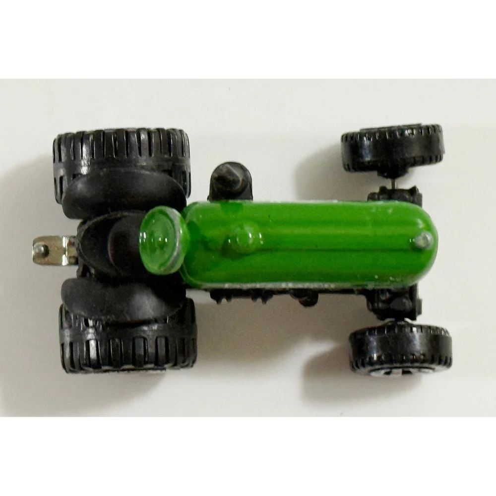 Matchbox Tractor Kids Small Green Lopez Ranch 1/60 Series Diecast Toy Car 2011